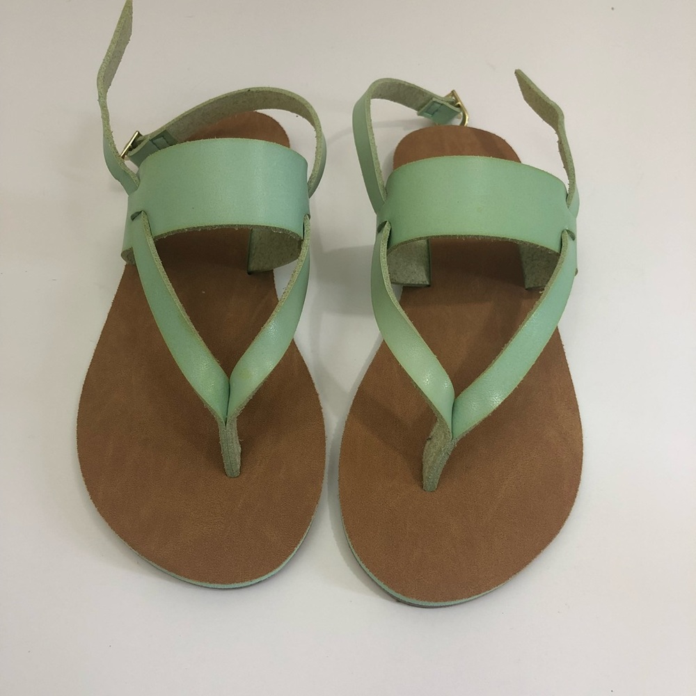 Cape Robbin sandals size 5